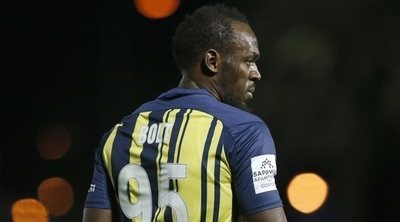 El Usain Bolt futbolista