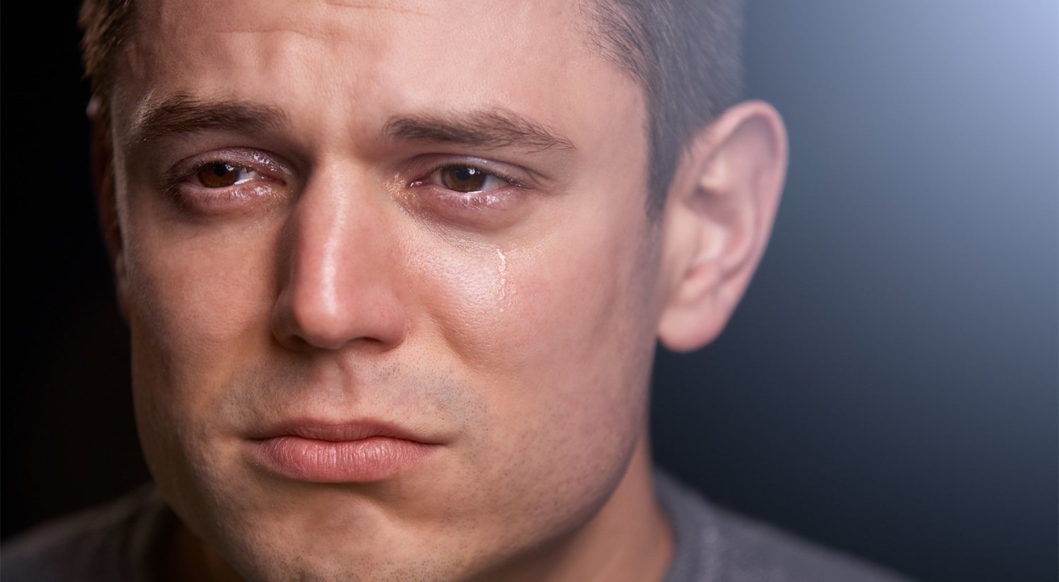 Llorar no es de débiles: los hombres sí lloran (o deberían)