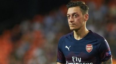 Özil y Kolasinac, en peligro tras una pelea de bandas callejeras