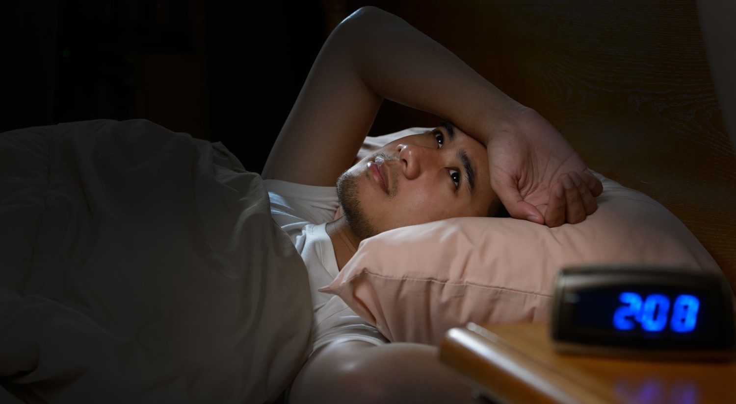 Dormir poco (y mal) en cuarentena: por qué nos cuesta tanto y consejos