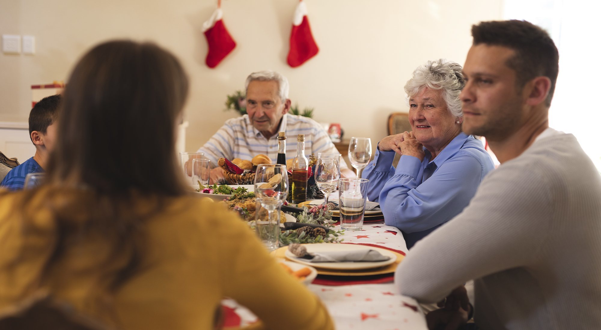 Presentar a tu pareja a la familia en Navidad, el reto del año - MENzig