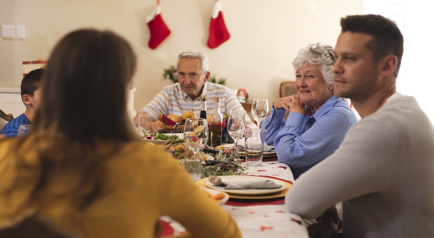 Presentar a tu pareja a la familia en Navidad, el reto del año