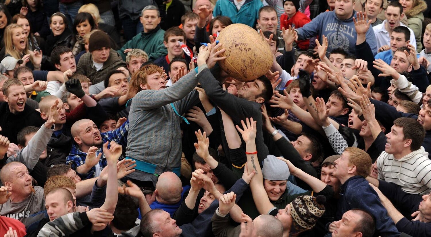 Atherstone Ball Game, el deporte de casi 1.000 años que rinde culto a la violencia