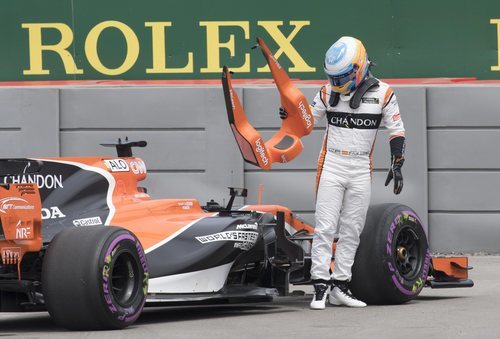 Lamentablemente, esta es la imagen más repetida de Alonso en su nuevo periplo por McLaren.
