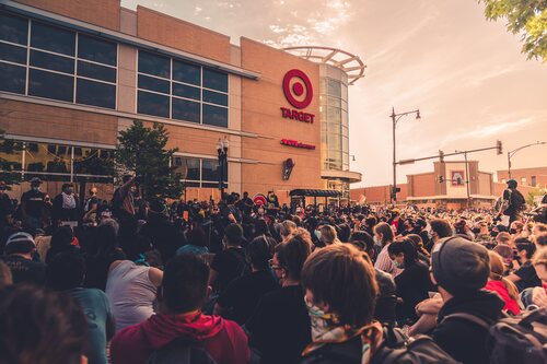 Ni Target ni Walmart operan en España