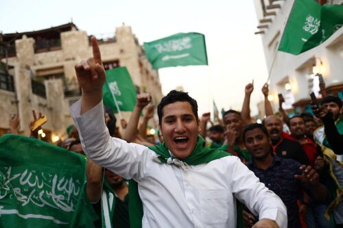 Los saudíes salieron a la calle en masa a celebrar el triunfo