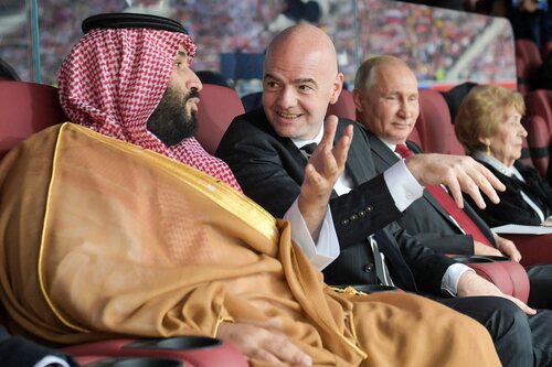El Príncipe heredero y Primer Ministro saudí, Mohamed bin Salmán, propietario del Al-Nassr y Newcastle