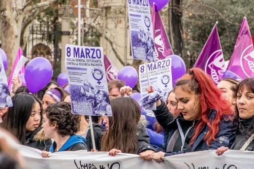 La huelga feminista del 8 de marzo tiene cuatro ejes: el ámbito laboral, el de consumo, el de educación y el de los cuidados.