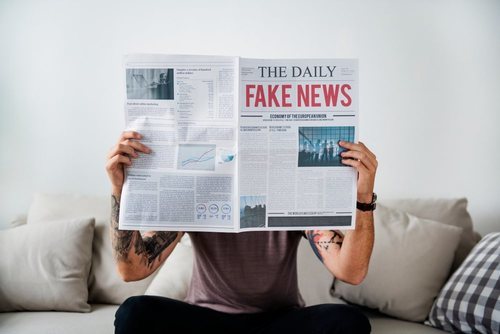 A pesar de todo, los medios tradicionales no se libran, en muchas ocasiones, de las fake news.