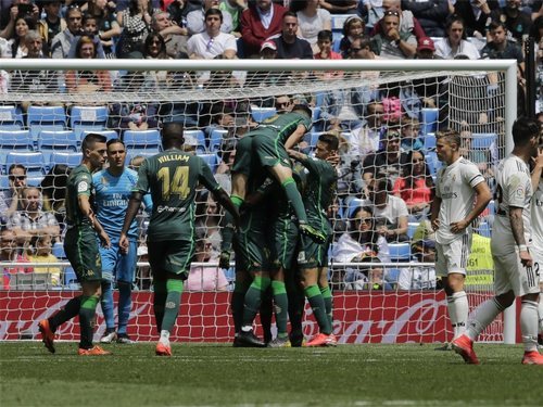 Victoria del Real Betis por 0 goles a 2 en el Santiago Bernabéu