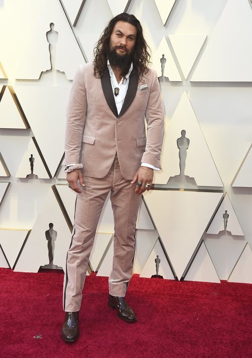 Eligió un outfit muy criticado para la gala de los Oscar.