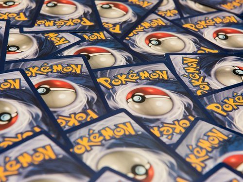 Las cartas de la primera generación de Pokémon están de moda más de dos décadas después.