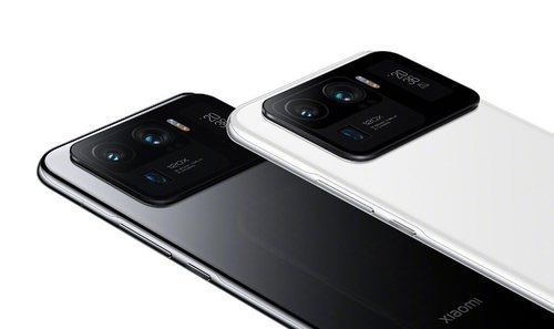 Las dos versiones del Xiaomi Mi 11 Ultra.